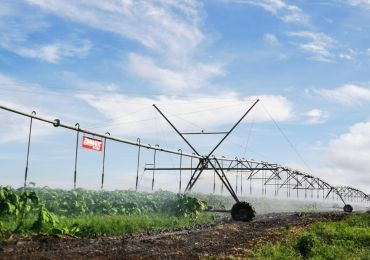 Projeto de irrigação com elevação de água para geração de energia solar de 1.144 MWp em Anhui e Zimbábue
    