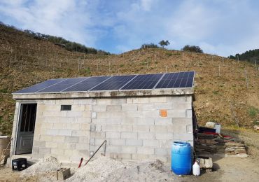 Sistema de bomba solar de 1,5kW em Portugal